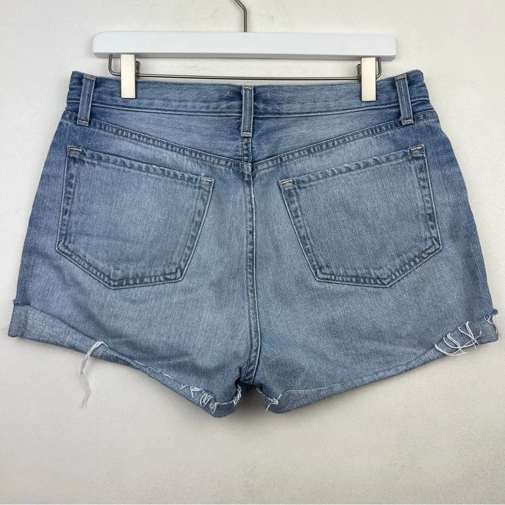 L'AGENCE's high-rise Jazz denim shorts - Picture 2 of 9